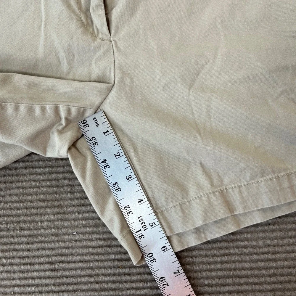 Ann Taylor LOFT Womens Khaki Beige Cotton Chino Shorts Size 4 Mid Rise 4 Inseam